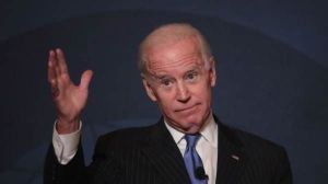 Joe Biden a ales-o pe Kamala Harris pentru funcţia de vicepreşedinte dacă va câştiga alegerile din SUA